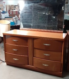 Vintage Dresser and Detachable Mirr...