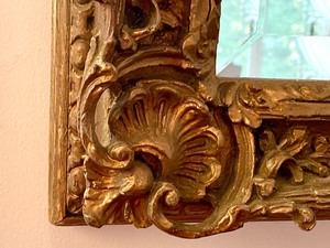 lot 126 image: Vintage Gold Tone Wall Mirror