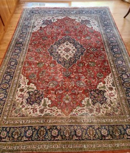 lot 2 image: Large Area Rug