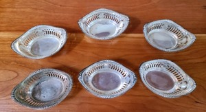 lot 9 image: Six Sterling Silver NutCandy Dishes