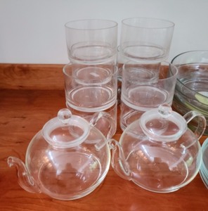 lot 52 image: Clear Glass Servingware