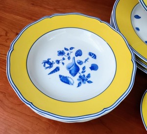 lot 51 image: Costa Azzurra Dish Set by Chase