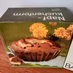 lot 62 image: Pair of New Baking Pans