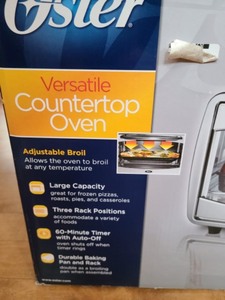 lot 67 image: Oster Toaster Oven (New)