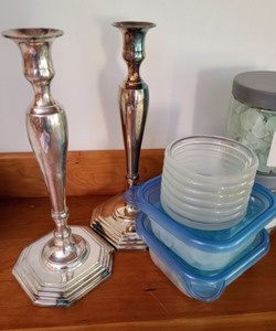 lot 112 image: Candleholders and Vase Filler