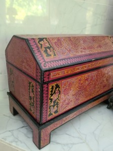 lot 154 image: Decorative Wood Boxes