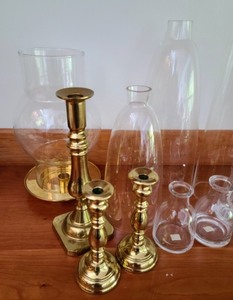 lot 190 image: Decorative Candleholders