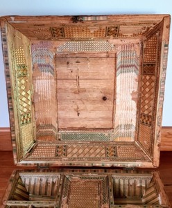 lot 207 image: Antique Sewing Box