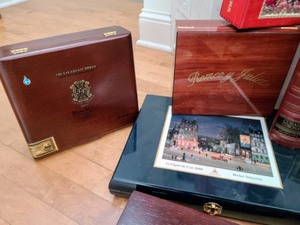 lot 211 image: Assorted Cigar Boxes