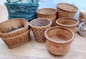 lot 271 image: Assorted Woven Baskets