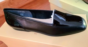 lot 293 image: New Enzo Angiolini Flats