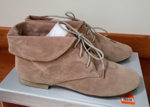 lot 304 image: Suede Booties