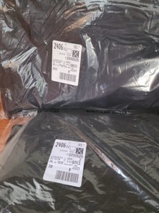 lot 408 image: New Lands End Pants