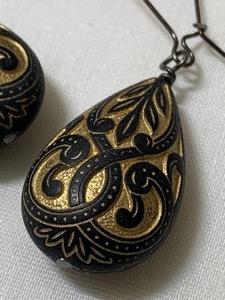 lot 436 image: Beautiful Handcrafted Earrings by Jennifer Rydin Designs