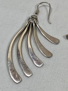lot 447 image: Pair of Dangle Sterling Silver Earrings