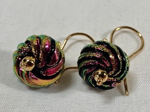 lot 457 image: Two Pairs of Art Glass Earrings