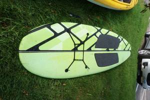 lot 4 image: Wake board