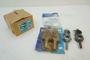 lot 129 image: Dock wheel tools and oil locks