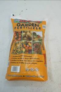 lot 167 image: Garden fertilizer