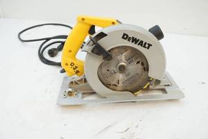 lot 42 image: Circular saw