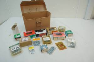 lot 62 image: File box and hardware