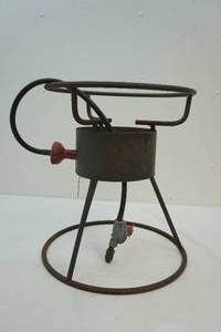 lot 65 image: Outdoor cooker