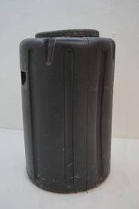 lot 79 image: Plastic container