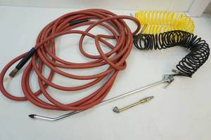 lot 82 image: Air hose with accessories