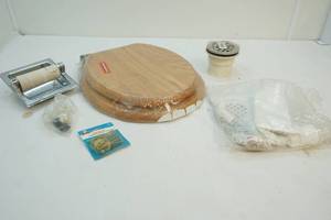 lot 85 image: Bathroomplumbing fixings