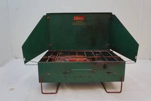 lot 88 image: Camp stove