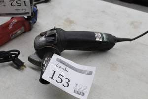 lot 153 image: Metabo WP.8-115  QuickProtect 4-12 Grinder 800W