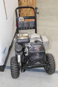 lot 119 image: Mi-T-M GC-2003-0MHB Pressure Washer, Gas 2000PSI