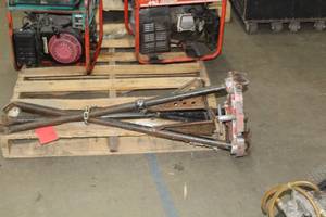 lot 124 image: Ridgid No. 450 Tristand Pipe Vise