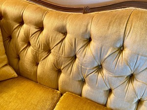 lot 90 image: Lovely Vintage Gold Upholstered  Victorian Style Sofa