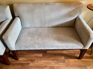 lot 39 image: Lovely Contemporary Love Seat w Coordinating Throw Blanket and Pillows