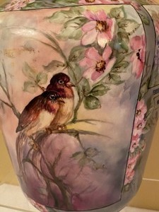 lot 16 image: Beautiful Vintage German Made Bird Motif Vase w Art Deco Design