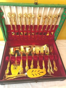 lot 62 image: Gold Tone Flatware Set by Supreme Cutlery