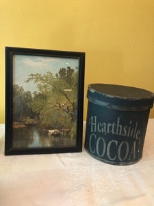 lot 75 image: A Wonderful Variety of Decor and Collectibles