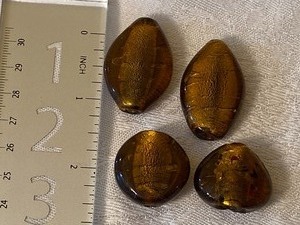 lot 237 image: (11) Glass Beads