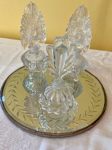 lot 124 image: Vintage Mirrored Vanity Tray and Perfume Bottles