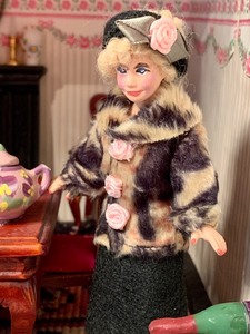 lot 241 image: Dinner Party Doll House Diorama