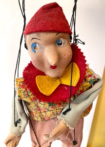 lot 277 image: Adorable Vintage Puppet