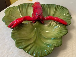 lot 275 image: Four Pieces of Brad Keeler Ceramics including Brad Keeler Divided Lobster Dish