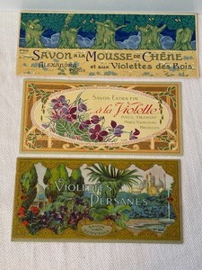 lot 264 image: Six Vintage French Labels