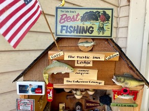 lot 361 image: Rustic Inn Lodge Diorama