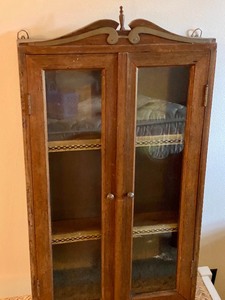 lot 432 image: Wall Mounted Curio Cabinet