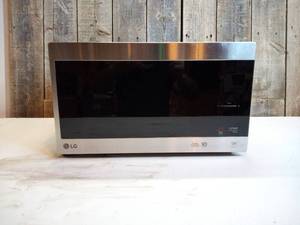 LG - NeoChef 0.9 Cu. Ft. Compact Microwave with EasyClean - Stainless steel