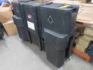 lot 12 image: Gator G-LCD-4042 Video Display Case