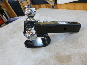 lot 6 image: Tri-Ball Trailer Hitch Mount