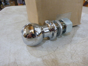 lot 10 image: Case of 1 78 Tow Balls